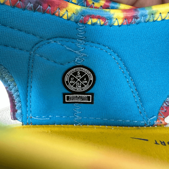 KEEN Knotch Creek Blue Tiedye Hook N Loop Sandals 1025650 Big Kids Size 5 - Picture 11 of 11